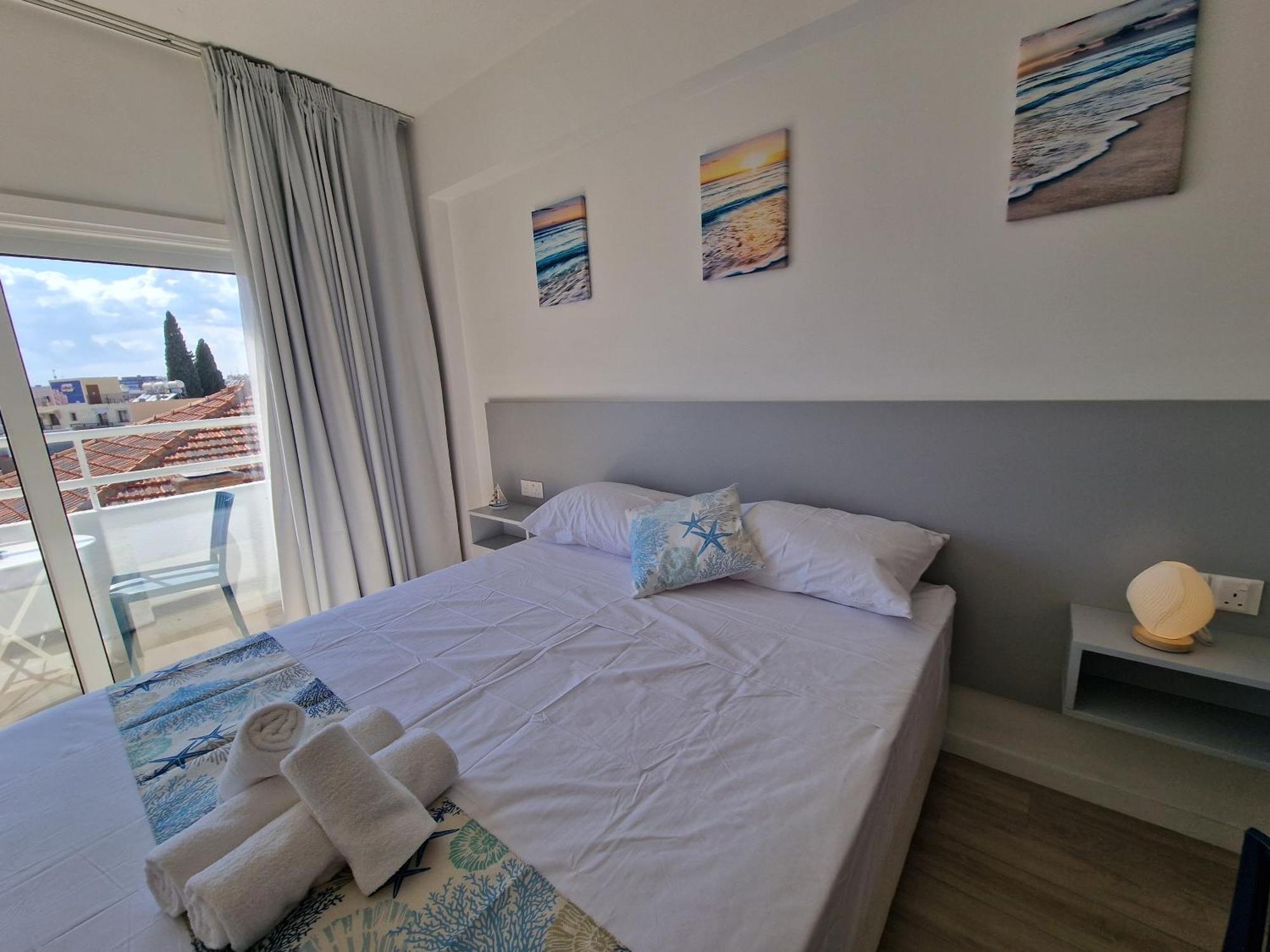 Kitieos Central Apts 100M From Finikoudes Beach Larnaca Extérieur photo