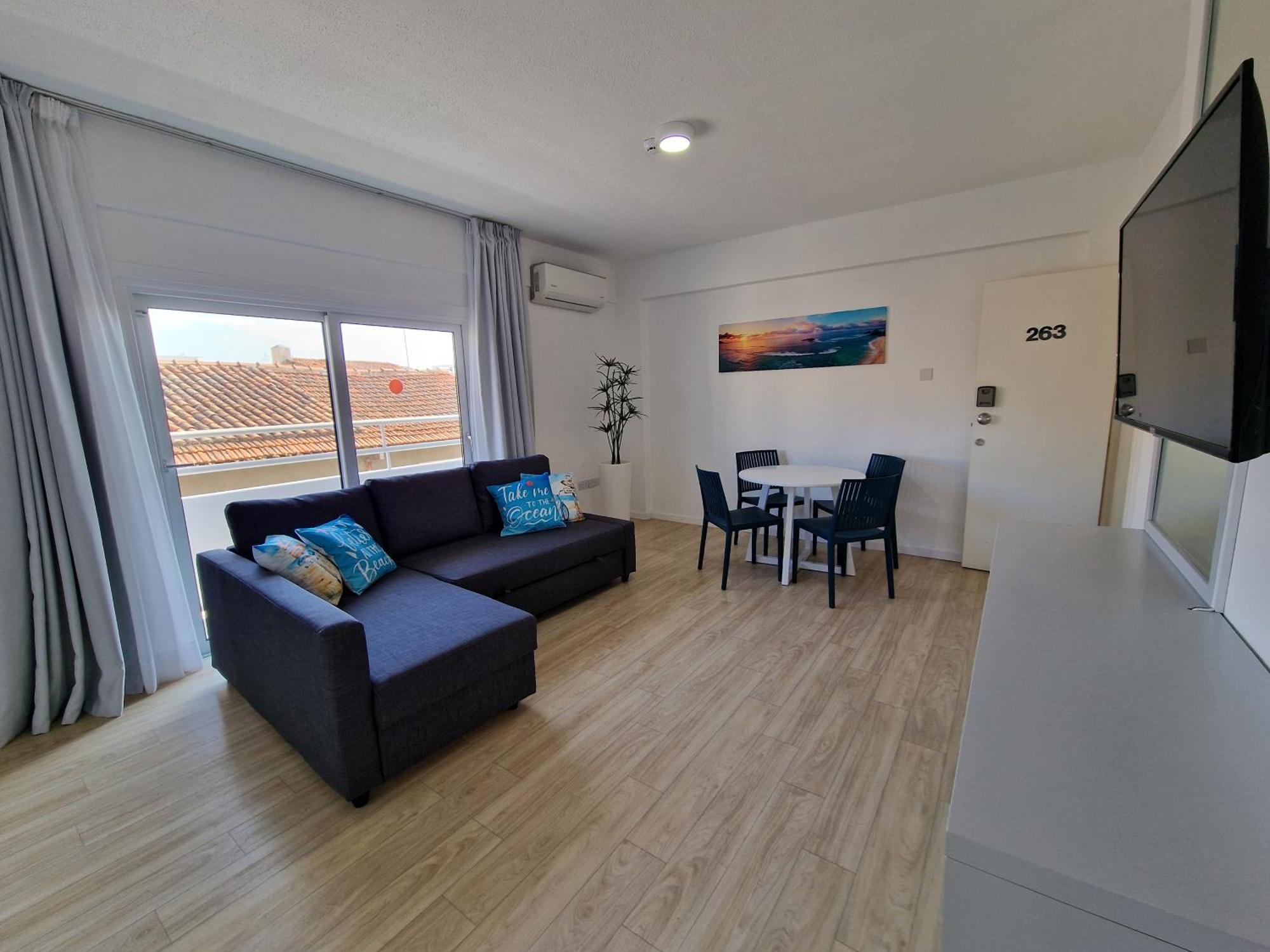 Kitieos Central Apts 100M From Finikoudes Beach Larnaca Extérieur photo