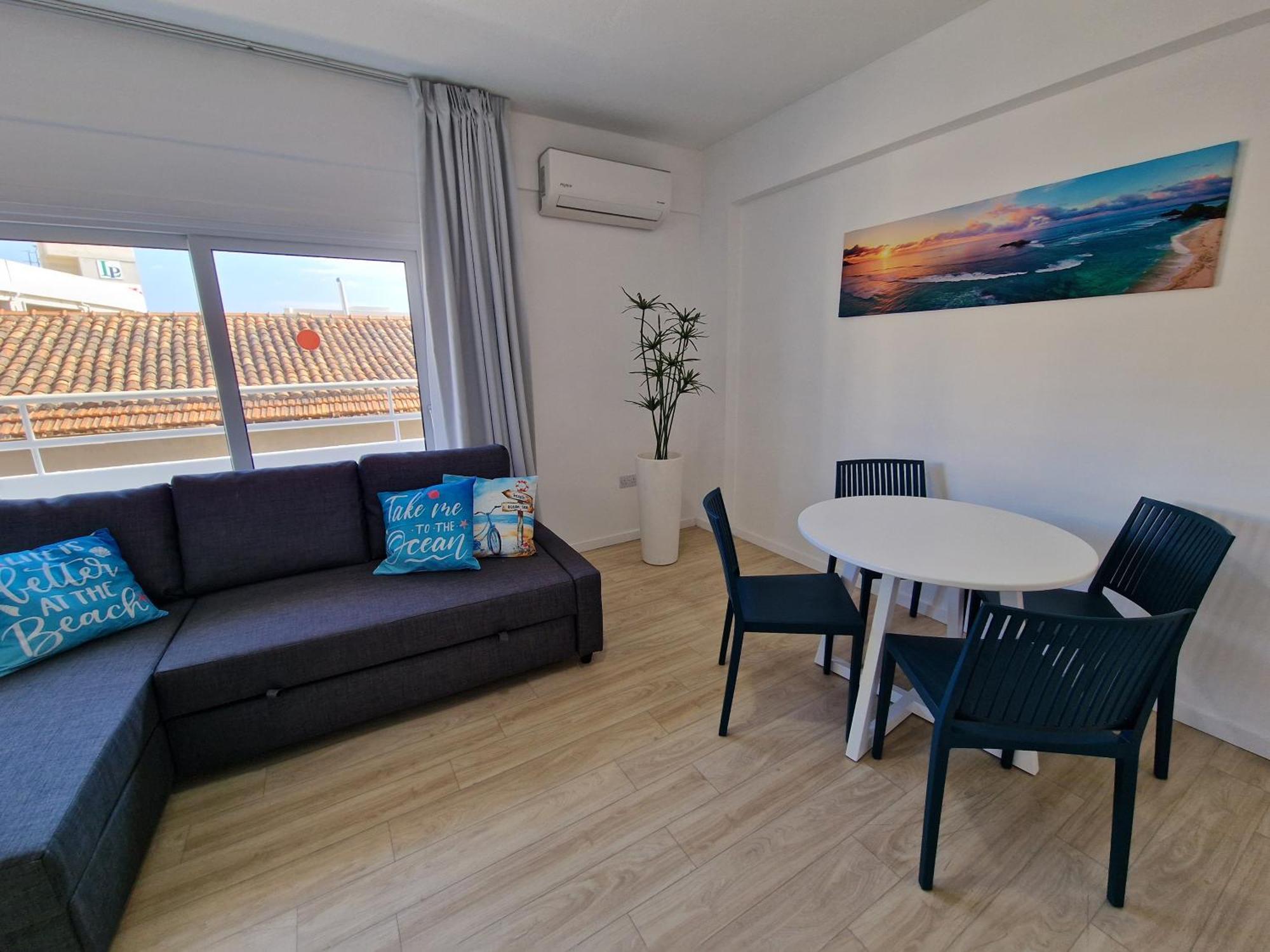 Kitieos Central Apts 100M From Finikoudes Beach Larnaca Extérieur photo
