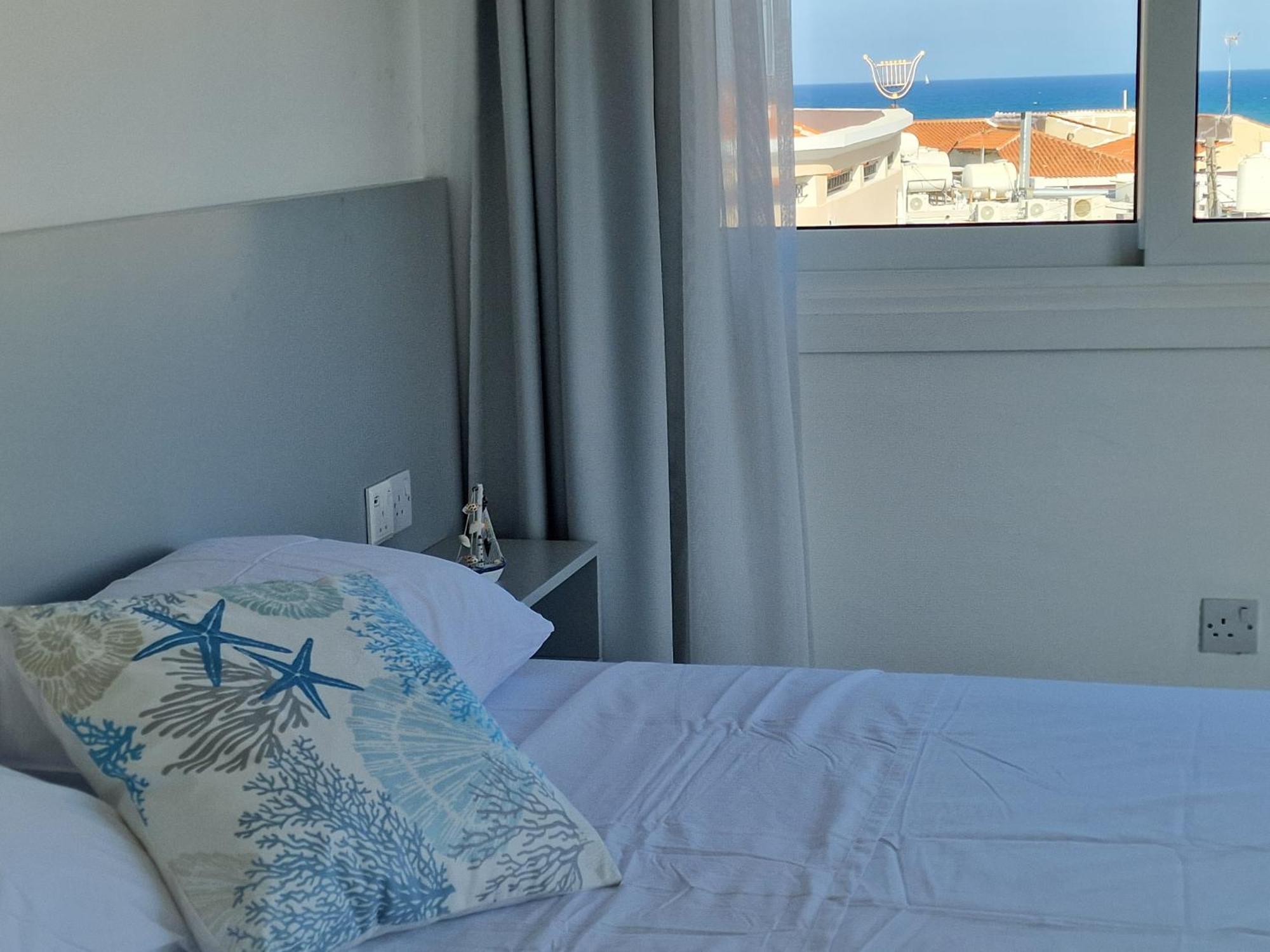 Kitieos Central Apts 100M From Finikoudes Beach Larnaca Extérieur photo