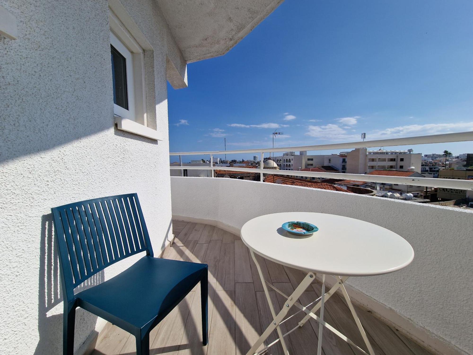 Kitieos Central Apts 100M From Finikoudes Beach Larnaca Extérieur photo